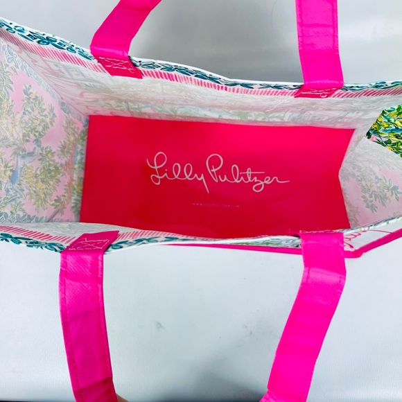 Lilly Pulitzer Palm Beach Breakers Reusable Tote Bag w insert pink, green - Picture 4 of 13